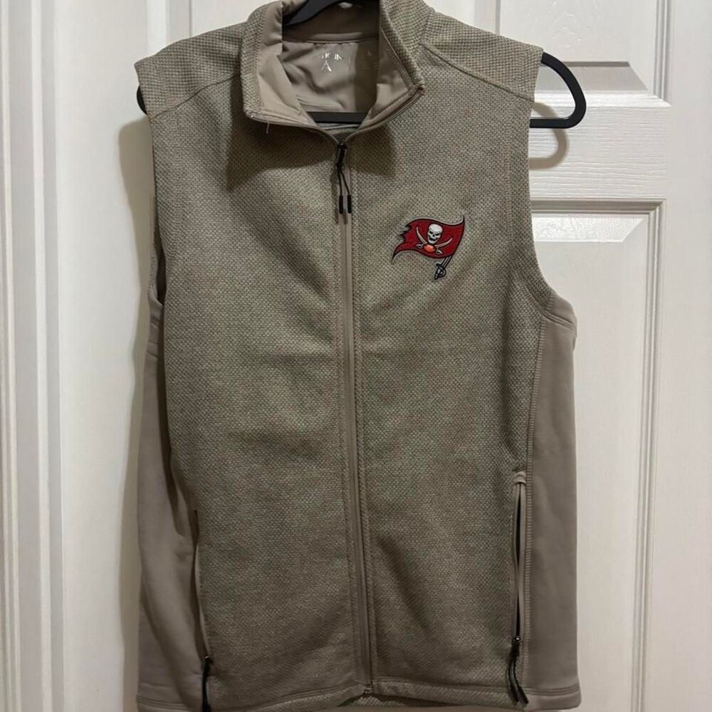 Nfl Men's Grey and Cream Vest